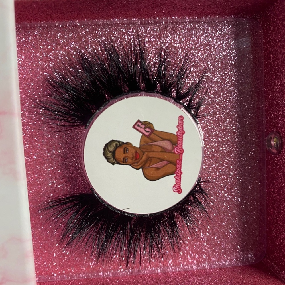 lash extensions - Picture 5 of 11